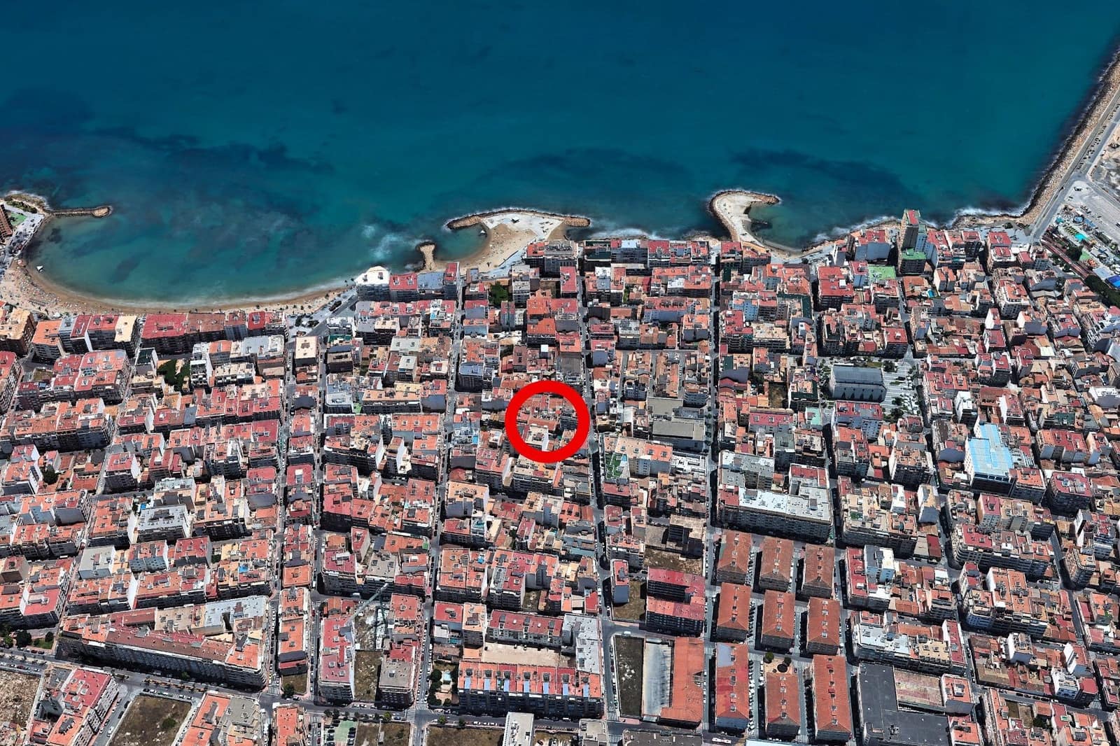Apartamento de 2 habitaciones en Torrevieja en venta con piscina - 249.900 € (Ref: 9871993)