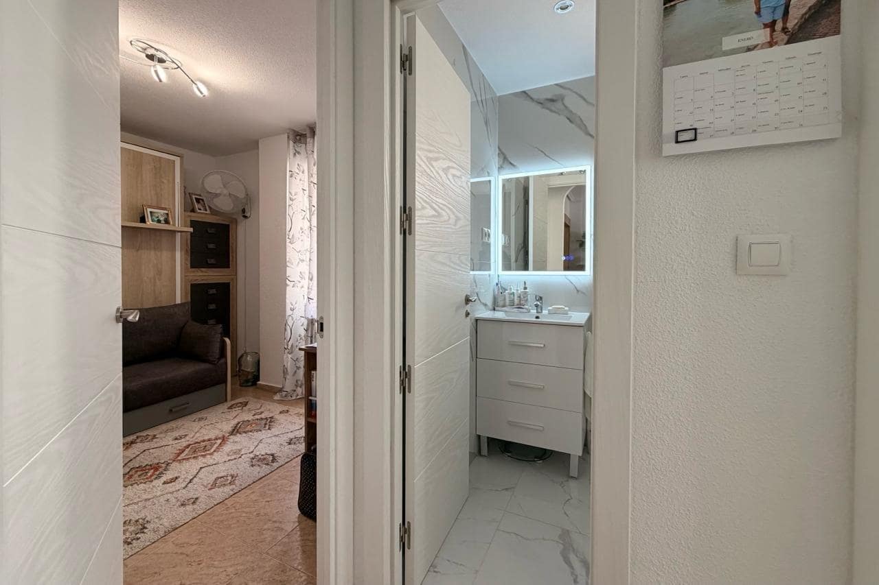 2 camera da letto Appartamento in vendita in Torrevieja con piscina - 160.000 € (Rif: 9871995)