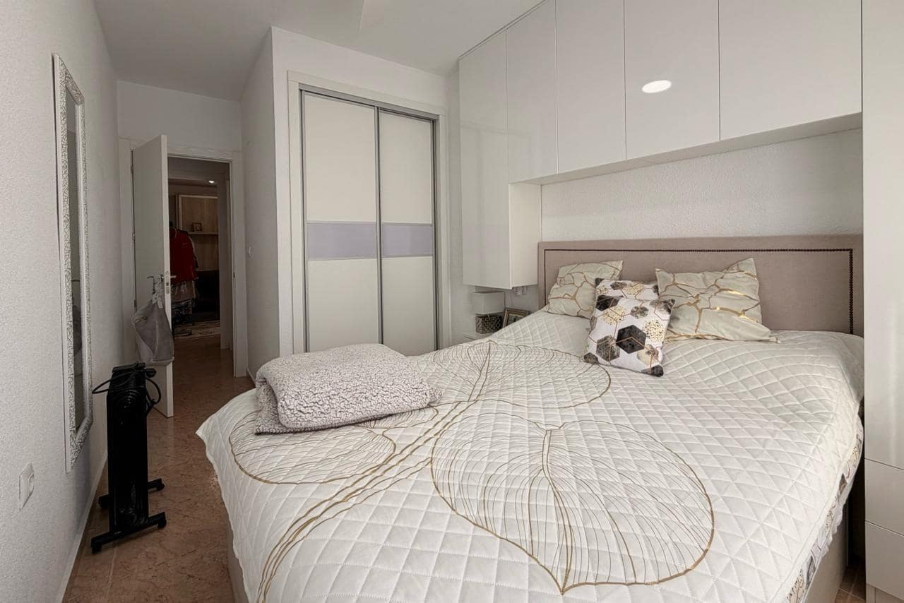 2 camera da letto Appartamento in vendita in Torrevieja con piscina - 160.000 € (Rif: 9871995)