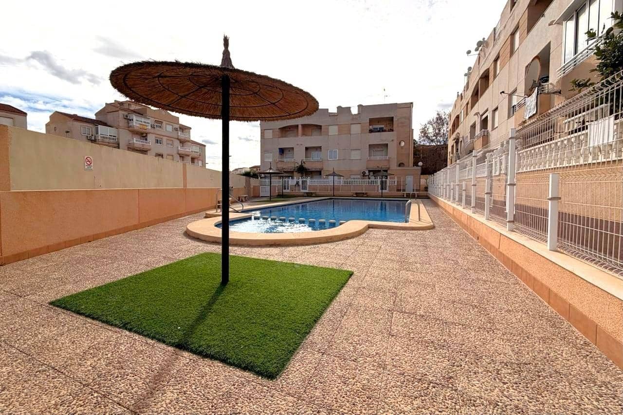 2 camera da letto Appartamento in vendita in Torrevieja con piscina - 160.000 € (Rif: 9871995)