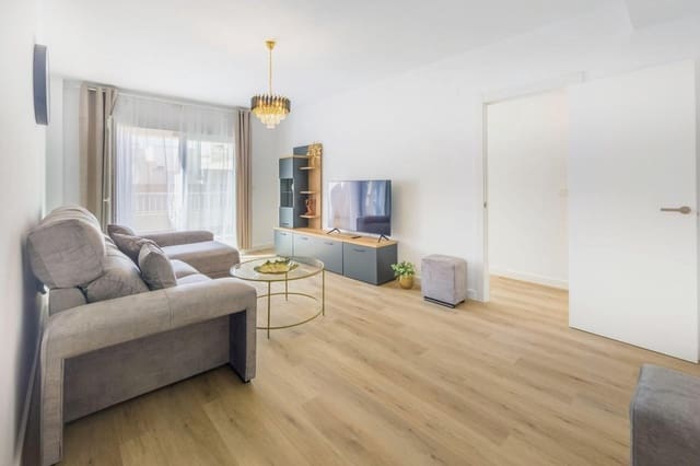 3 makuuhuone Kattohuoneisto myytävänä paikassa Las Piscinas Naturales, Torrevieja - 300 000 € (Ref: 9871996)