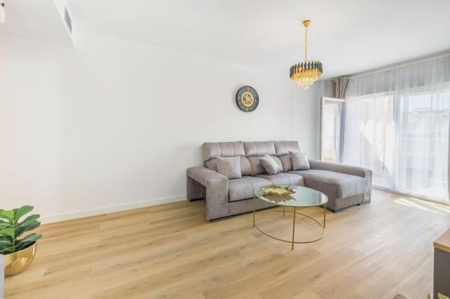 3 makuuhuone Kattohuoneisto myytävänä paikassa Las Piscinas Naturales, Torrevieja - 300 000 € (Ref: 9871996)