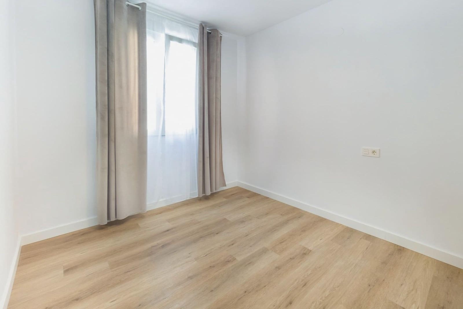 3 makuuhuone Kattohuoneisto myytävänä paikassa Torrevieja - 300 000 € (Ref: 9871996)