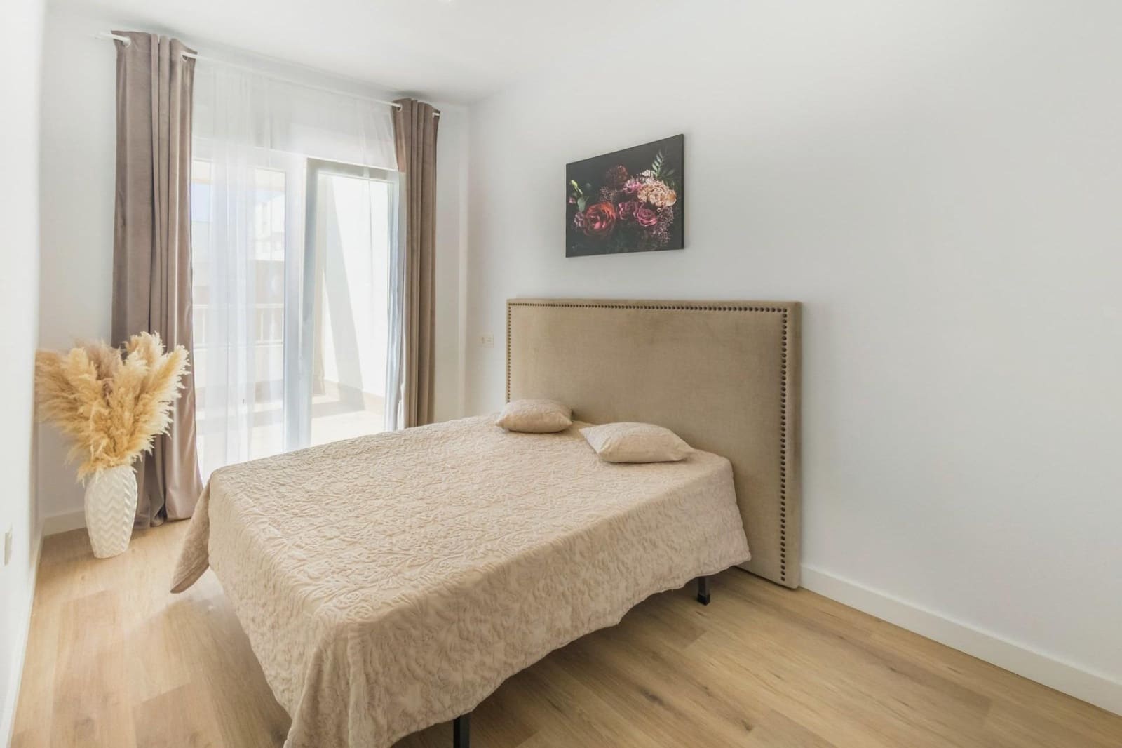3 makuuhuone Kattohuoneisto myytävänä paikassa Torrevieja - 300 000 € (Ref: 9871996)