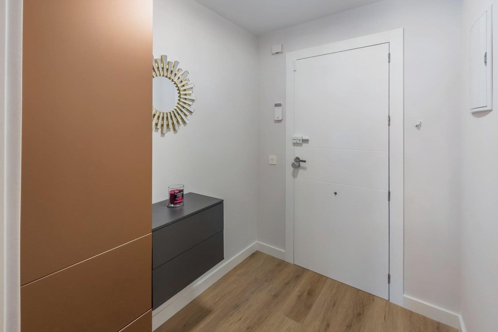 3 makuuhuone Kattohuoneisto myytävänä paikassa Torrevieja - 300 000 € (Ref: 9871996)
