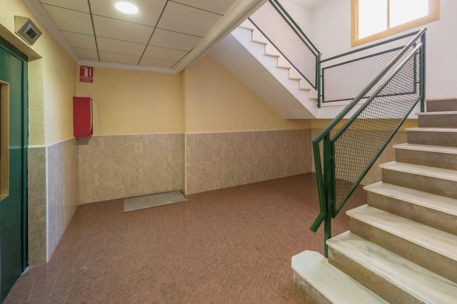 3 makuuhuone Kattohuoneisto myytävänä paikassa Torrevieja - 300 000 € (Ref: 9871996)