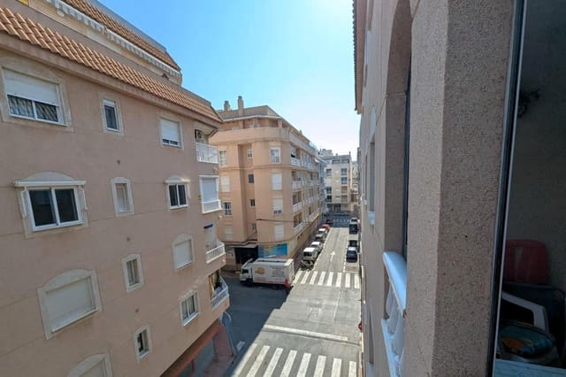 2 soveværelse Lejlighed til salg i Playa del Acequión, Torrevieja med garage - € 159.990 (Ref: 9873482)