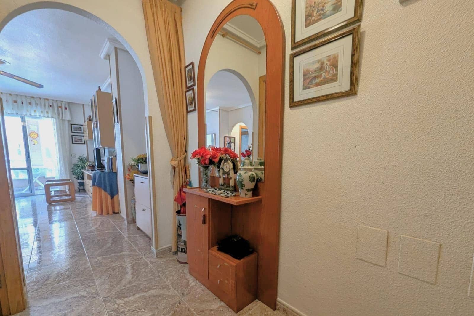 Apartamento de 2 habitaciones en Torrevieja en venta con garaje - 159.990 € (Ref: 9873482)