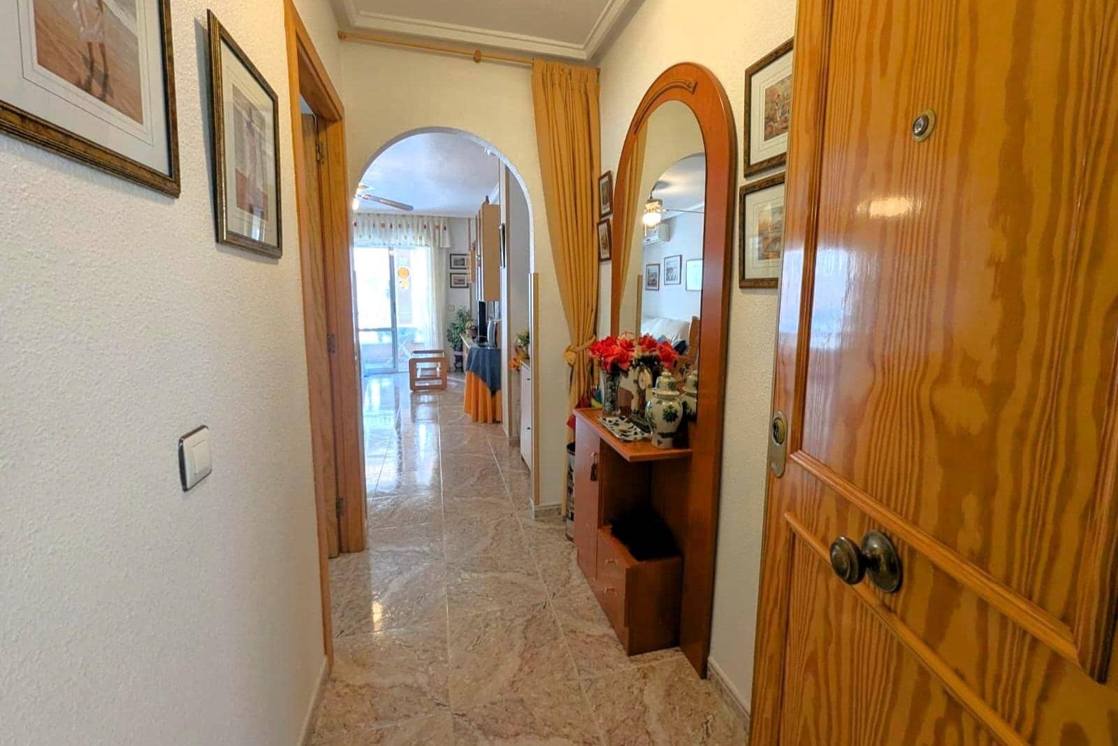 Apartamento de 2 habitaciones en Torrevieja en venta con garaje - 159.990 € (Ref: 9873482)