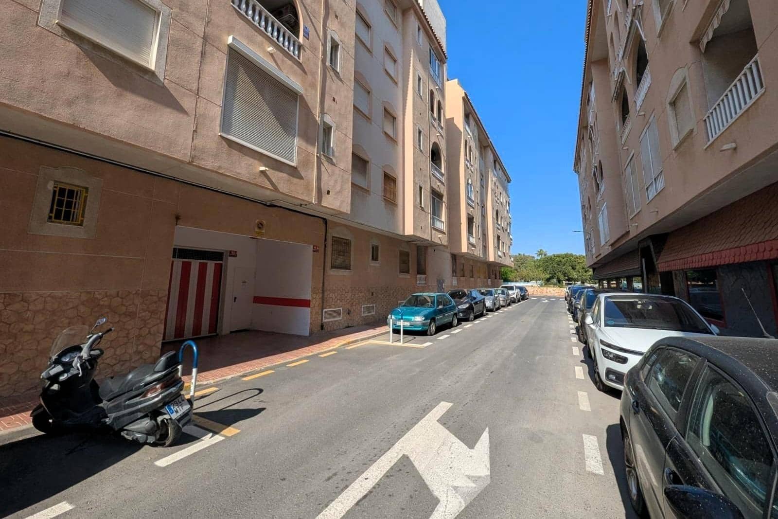 Apartamento de 2 habitaciones en Torrevieja en venta con garaje - 159.990 € (Ref: 9873482)