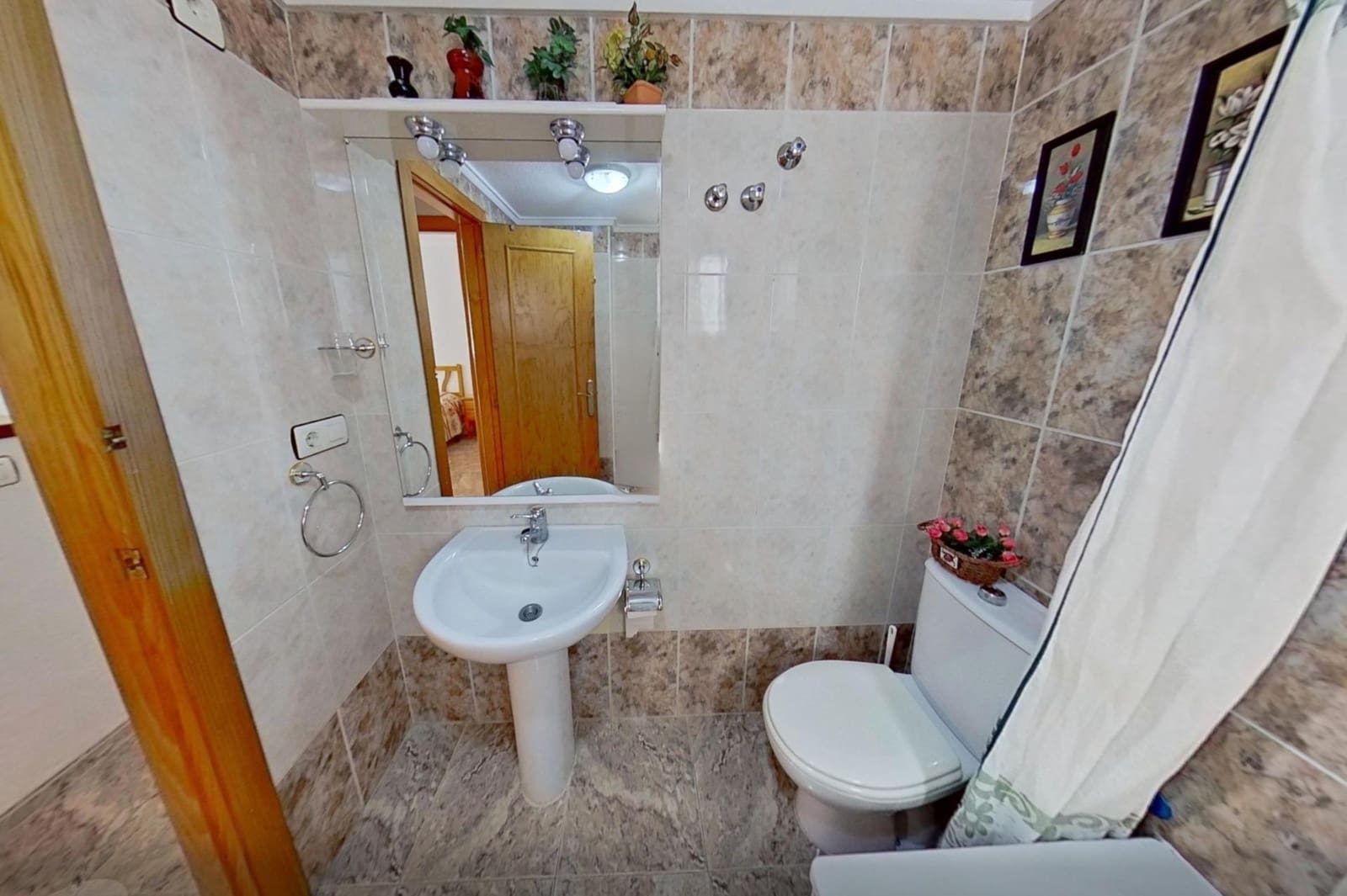 Apartamento de 2 habitaciones en Torrevieja en venta con garaje - 159.990 € (Ref: 9873482)
