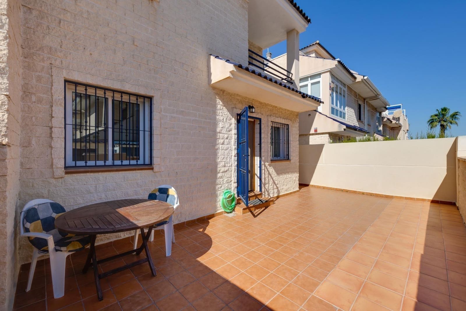 3 Zimmer Reihenhaus zu verkaufen in La Veleta mit Pool - 215.000 € (Ref: 9876392)