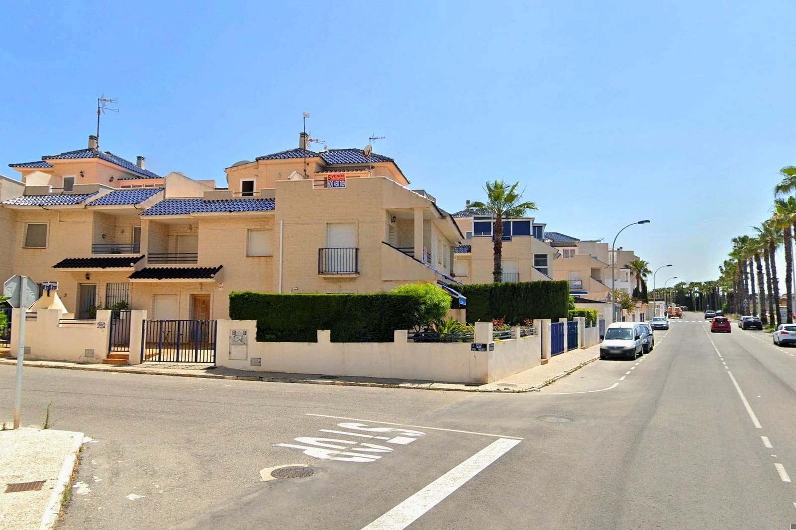 3 Zimmer Reihenhaus zu verkaufen in La Veleta mit Pool - 215.000 € (Ref: 9876392)