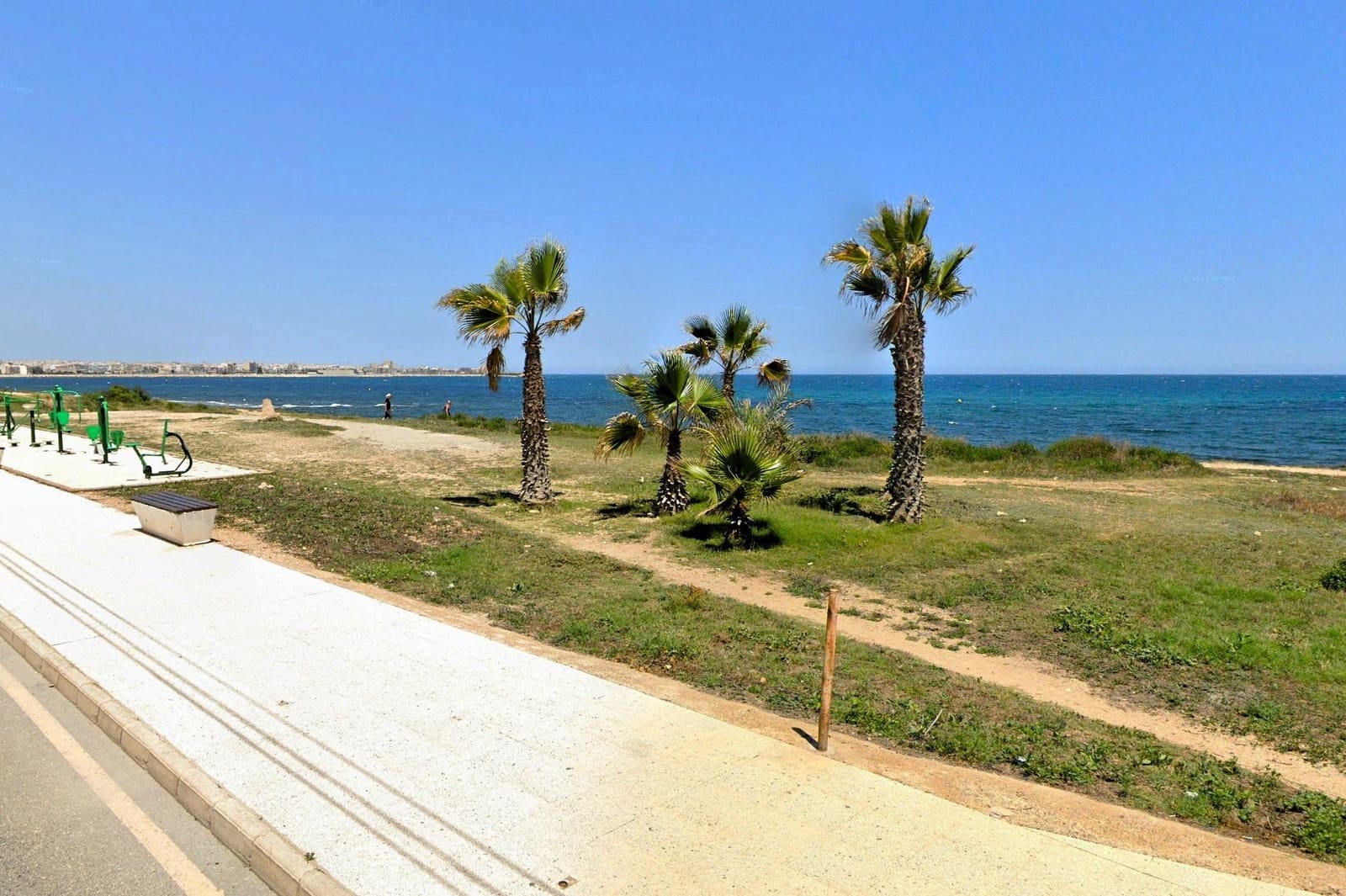 3 Zimmer Reihenhaus zu verkaufen in La Veleta mit Pool - 215.000 € (Ref: 9876392)