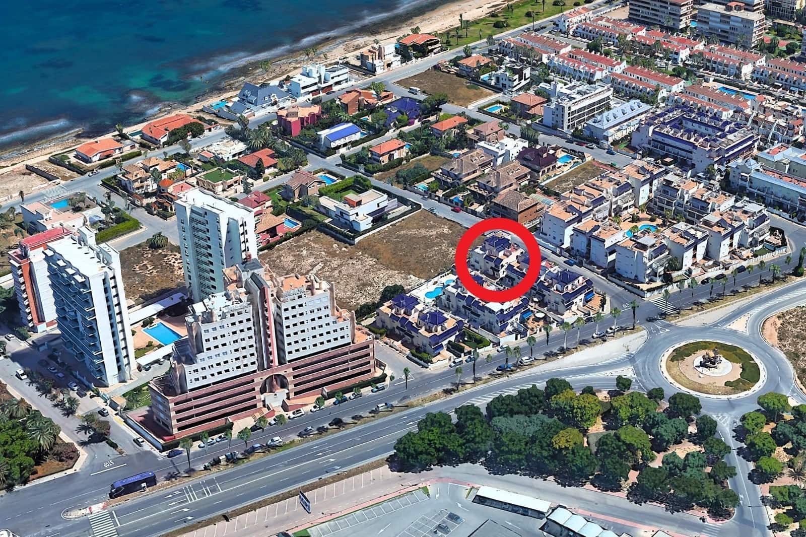 3 Zimmer Reihenhaus zu verkaufen in La Veleta mit Pool - 215.000 € (Ref: 9876392)