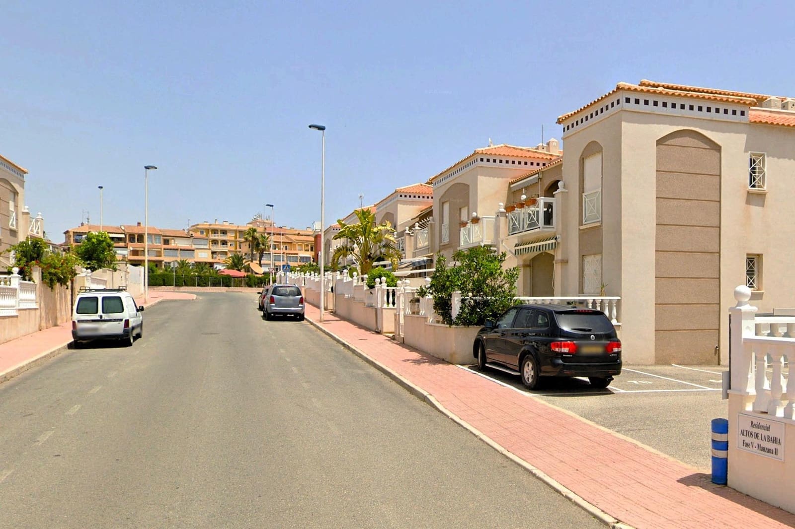 Apartamento de 2 habitaciones en Torrevieja en venta con piscina - 179.900 € (Ref: 9878774)