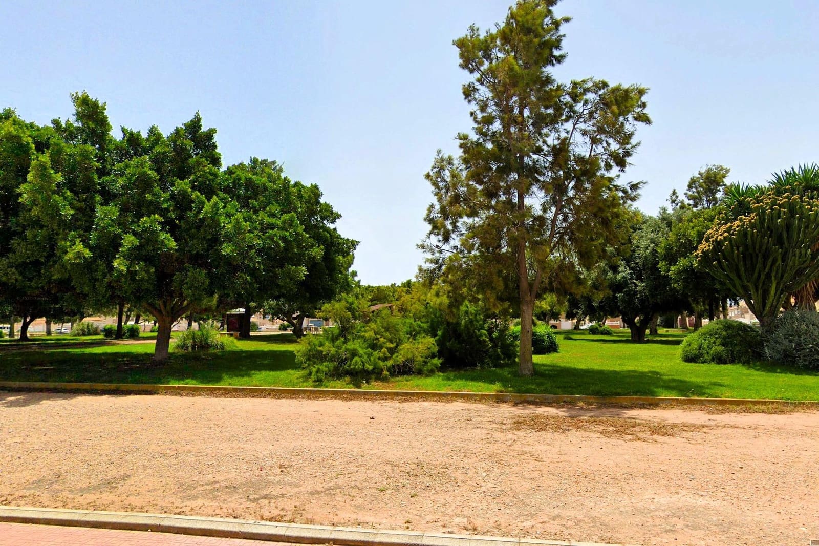 Apartamento de 2 habitaciones en Torrevieja en venta con piscina - 179.900 € (Ref: 9878774)