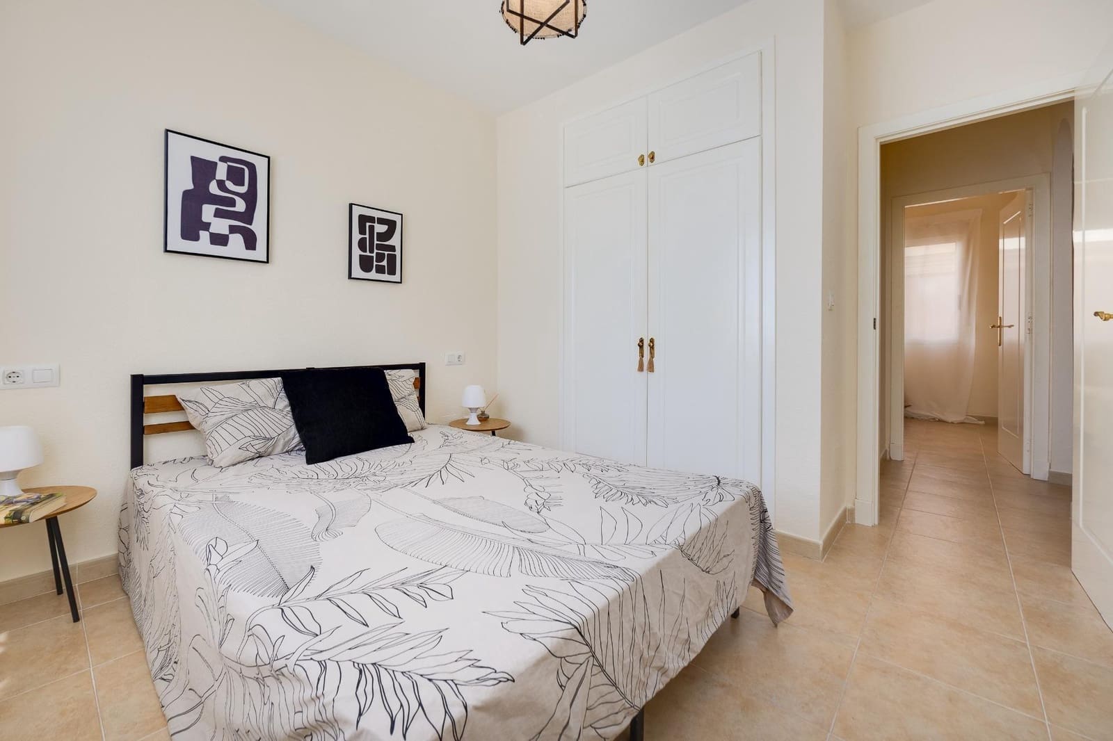 Apartamento de 2 habitaciones en Torrevieja en venta con piscina - 179.900 € (Ref: 9878774)