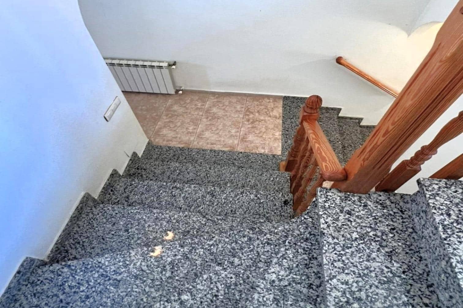 3 quarto Moradia Geminada para venda em Aguas Nuevas com garagem - 425 000 € (Ref: 9884769)