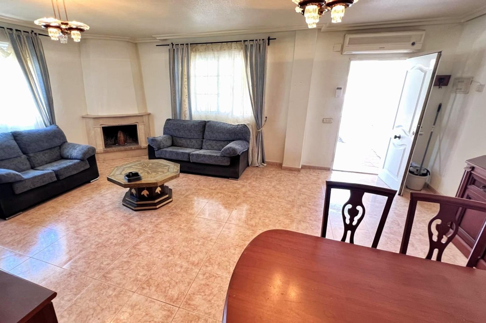 3 quarto Moradia Geminada para venda em Aguas Nuevas com garagem - 425 000 € (Ref: 9884769)