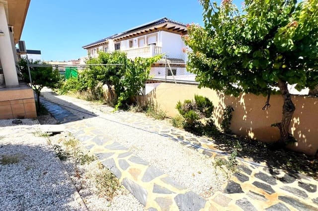 3 quarto Moradia Geminada para venda em Aguas Nuevas, Torrevieja com garagem - 425 000 € (Ref: 9884769)
