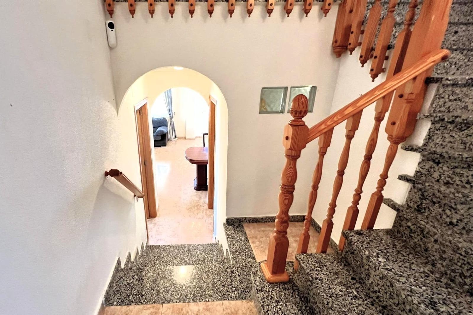 3 quarto Moradia Geminada para venda em Aguas Nuevas com garagem - 425 000 € (Ref: 9884769)