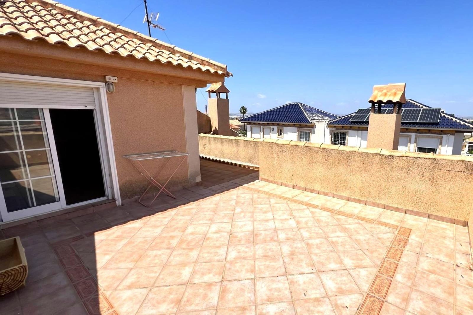 3 quarto Moradia Geminada para venda em Aguas Nuevas com garagem - 425 000 € (Ref: 9884769)