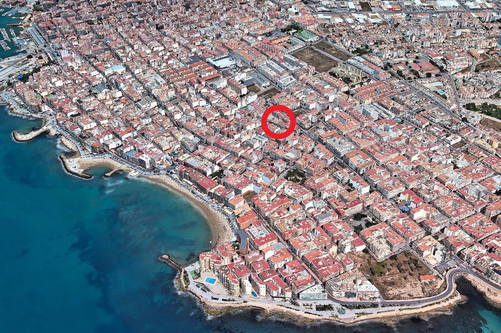 1 quarto Apartamento para venda em Torrevieja com piscina - 118 000 € (Ref: 9888106)