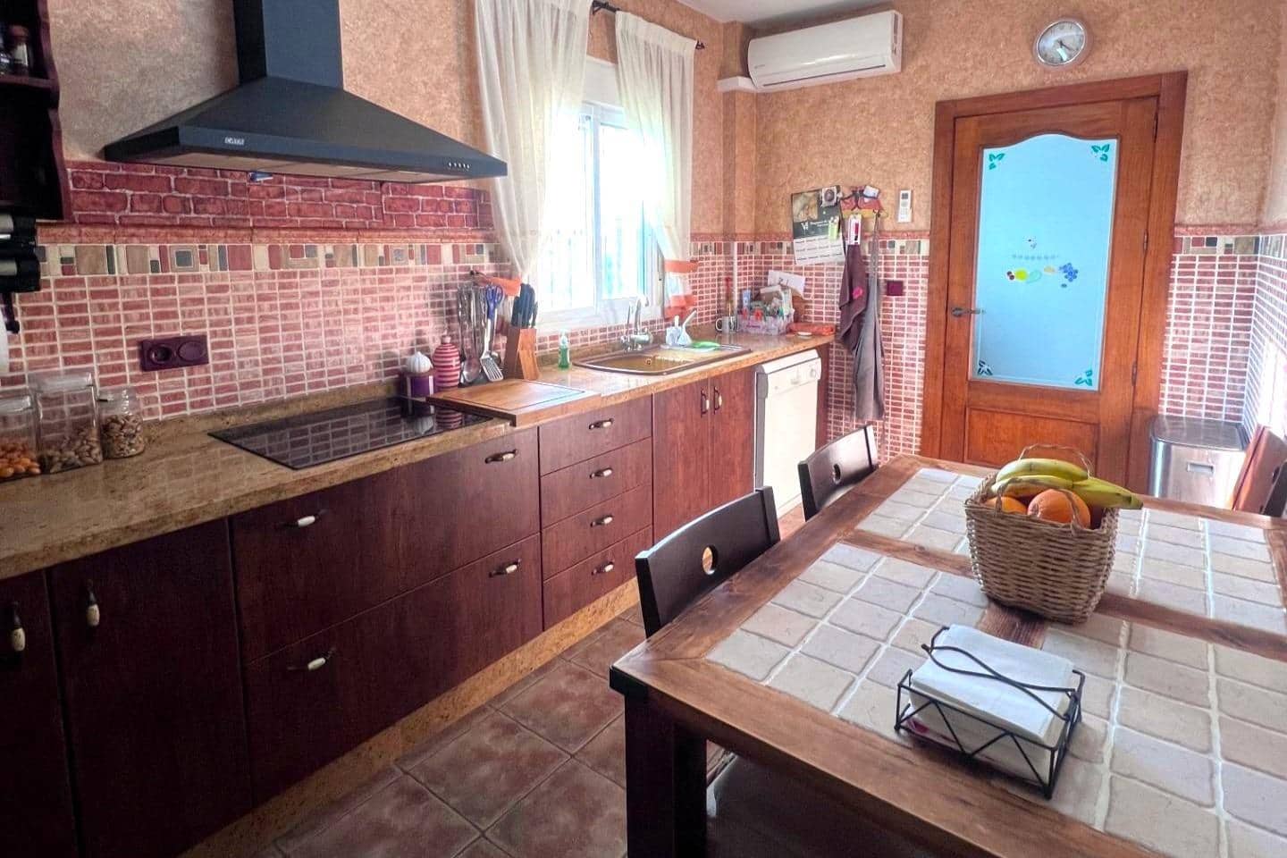 5 soveværelse Villa til salg i Orihuela med garage - € 649.990 (Ref: 9888107)