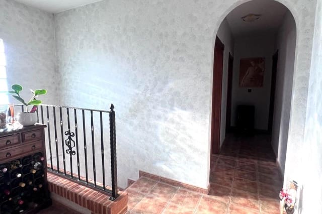5 soveværelse Villa til salg i Desamparados - Hurchillo - Torremendo, Orihuela med garage - € 649.990 (Ref: 9888107)
