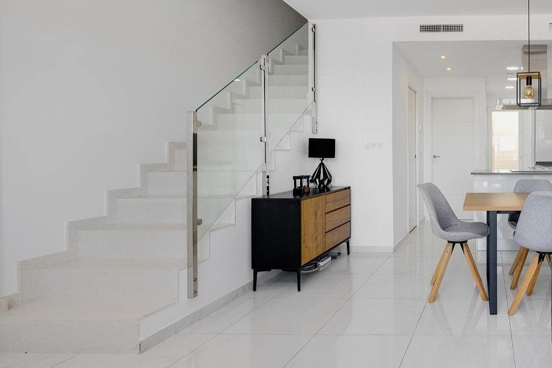3 sypialnia Dom szeregowy na sprzedaż w La Siesta z basenem - 315 000 € (Ref: 9888966)