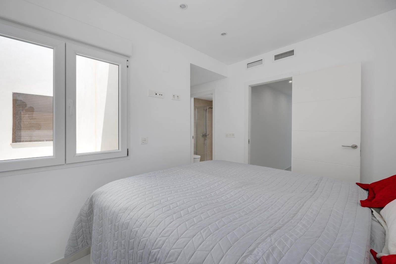 3 sypialnia Dom szeregowy na sprzedaż w La Siesta z basenem - 315 000 € (Ref: 9888966)