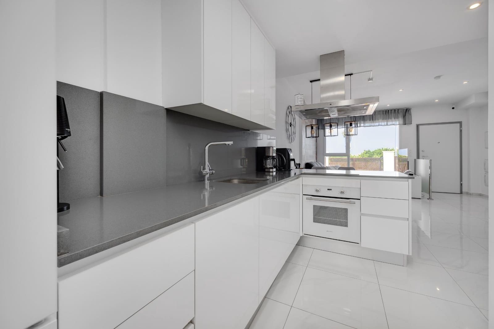 3 sypialnia Dom szeregowy na sprzedaż w La Siesta z basenem - 315 000 € (Ref: 9888966)