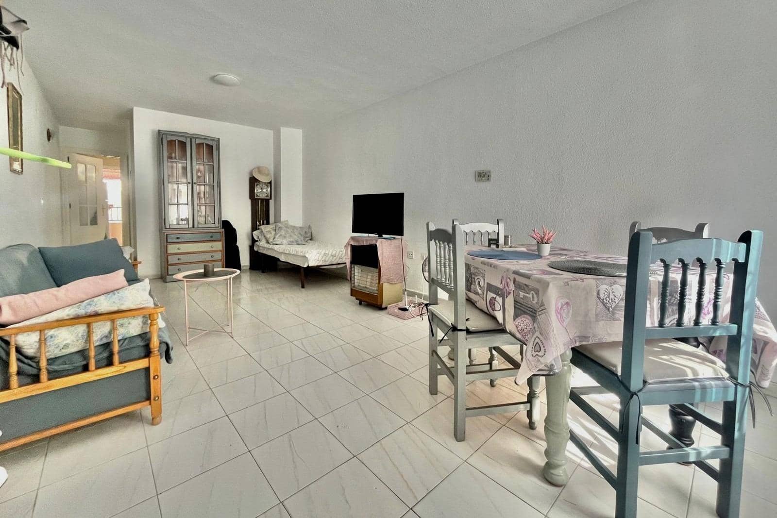 2 sypialnia Penthouse na sprzedaż w Torrevieja - 143 000 € (Ref: 9890356)