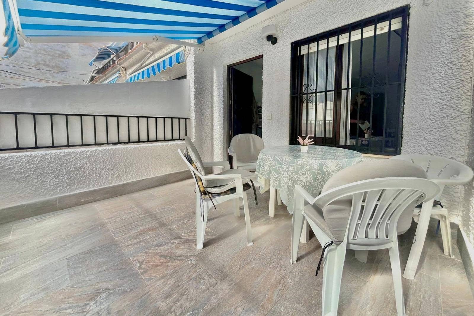 2 sypialnia Penthouse na sprzedaż w Torrevieja - 143 000 € (Ref: 9890356)