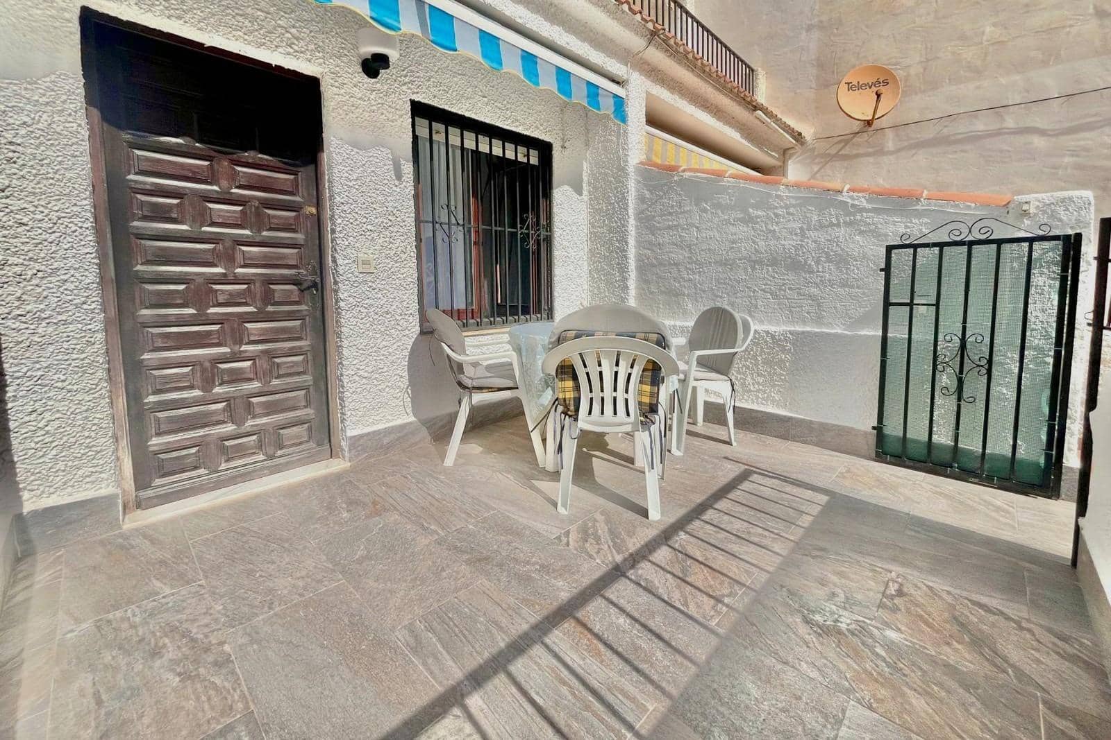 2 sypialnia Penthouse na sprzedaż w Torrevieja - 143 000 € (Ref: 9890356)