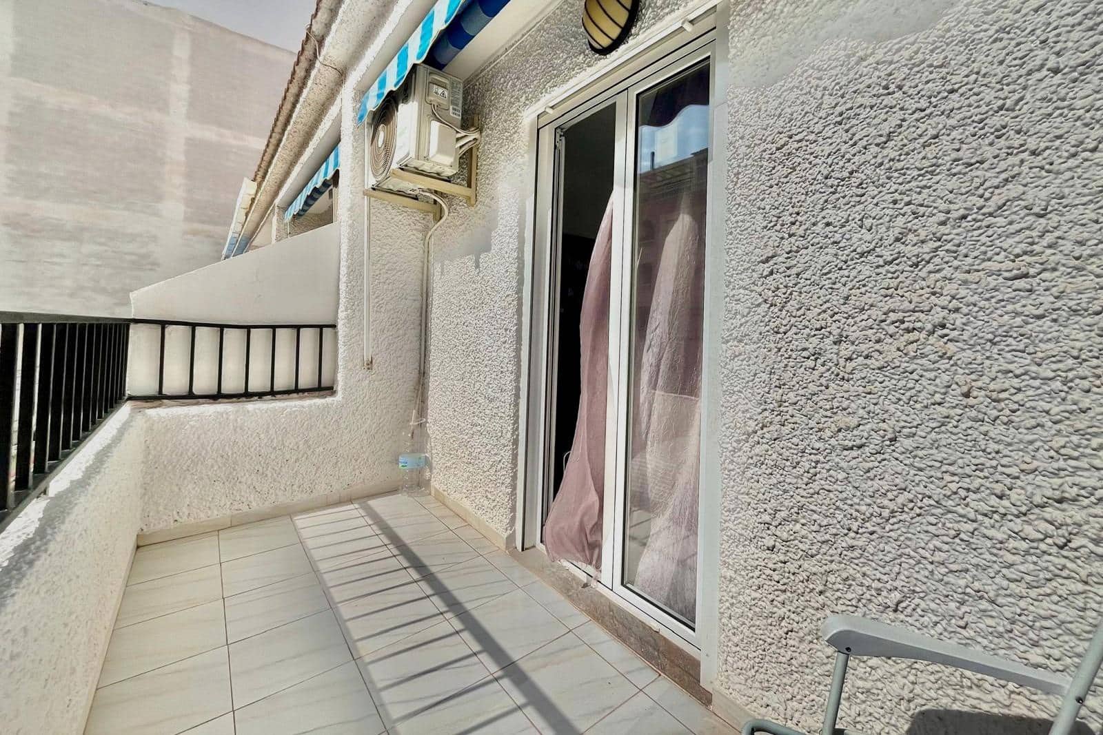 2 sypialnia Penthouse na sprzedaż w Torrevieja - 143 000 € (Ref: 9890356)