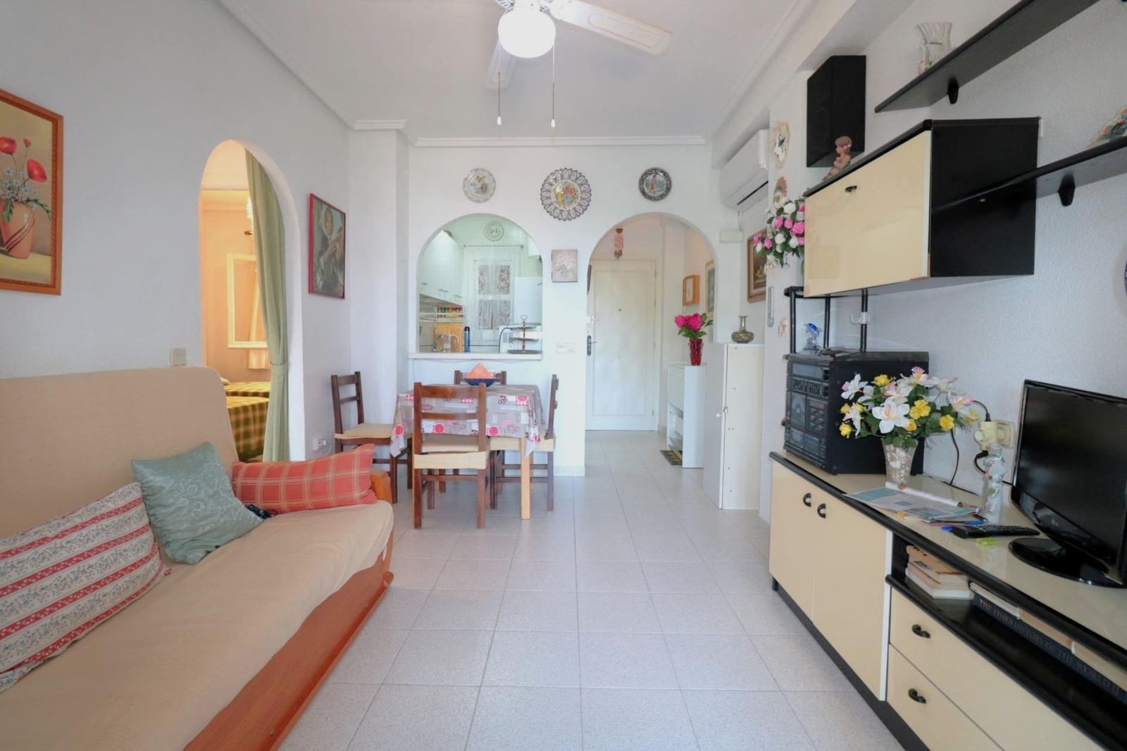 2 soverom Leilighet til salgs i Torrevieja med svømmebasseng - € 134 000 (Ref: 9892322)