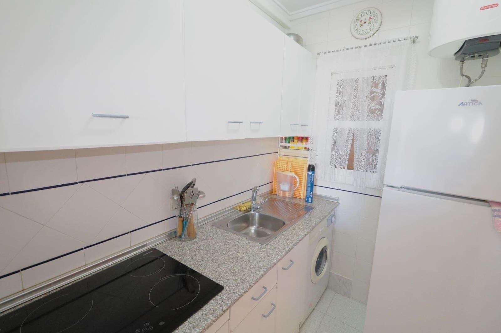 2 soverom Leilighet til salgs i Torrevieja med svømmebasseng - € 134 000 (Ref: 9892322)
