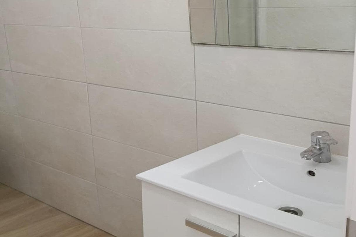 Apartamento de 3 habitaciones en Torrevieja en venta - 130.000 € (Ref: 9892325)
