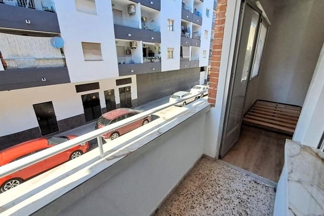 Apartamento de 3 habitaciones en El Molino, Torrevieja en venta - 130.000 € (Ref: 9892325)