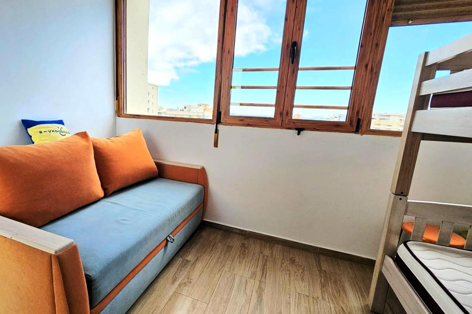 1 bedroom Penthouse for sale in Torrevieja with pool - € 117,260 (Ref: 9892327)