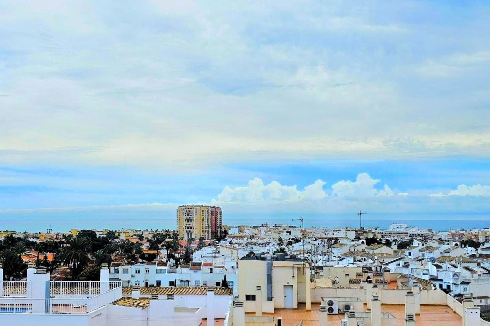 1 bedroom Penthouse for sale in Torrevieja with pool - € 117,260 (Ref: 9892327)