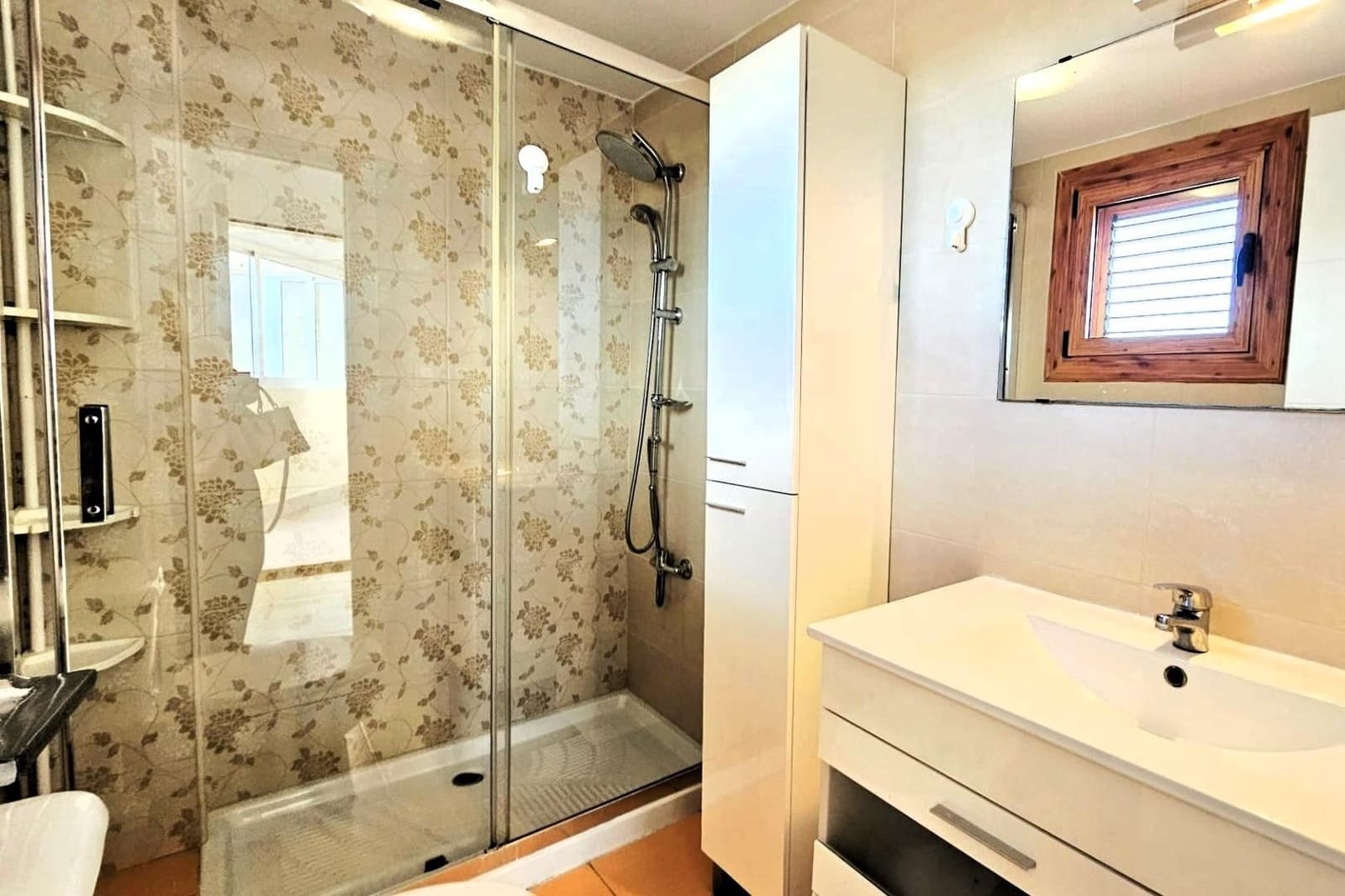 1 bedroom Penthouse for sale in Torrevieja with pool - € 117,260 (Ref: 9892327)