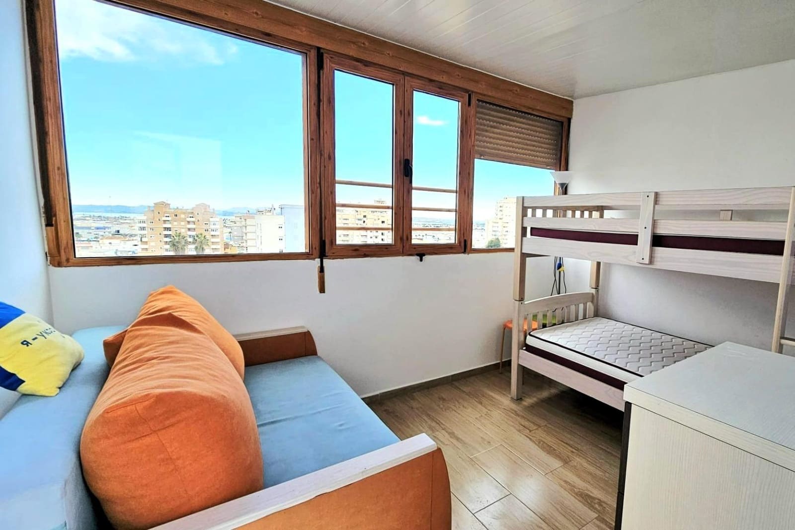 1 bedroom Penthouse for sale in Torrevieja with pool - € 117,260 (Ref: 9892327)