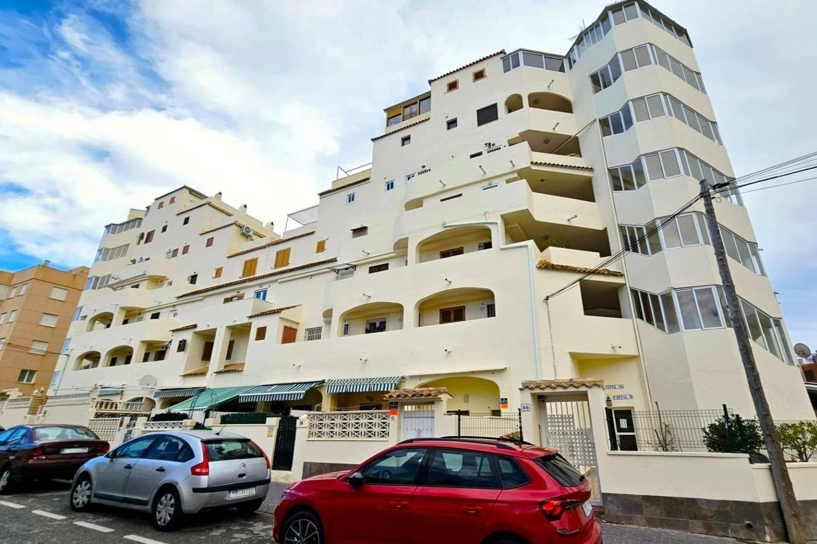 1 bedroom Penthouse for sale in Torrevieja with pool - € 117,260 (Ref: 9892327)