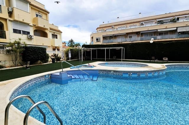 1 bedroom Penthouse for sale in Nueva Torrevieja, Torrevieja with pool - € 117,260 (Ref: 9892327)