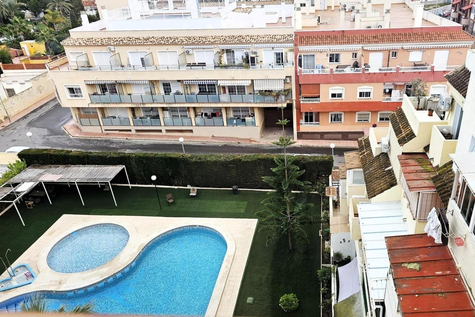 1 bedroom Penthouse for sale in Torrevieja with pool - € 117,260 (Ref: 9892327)