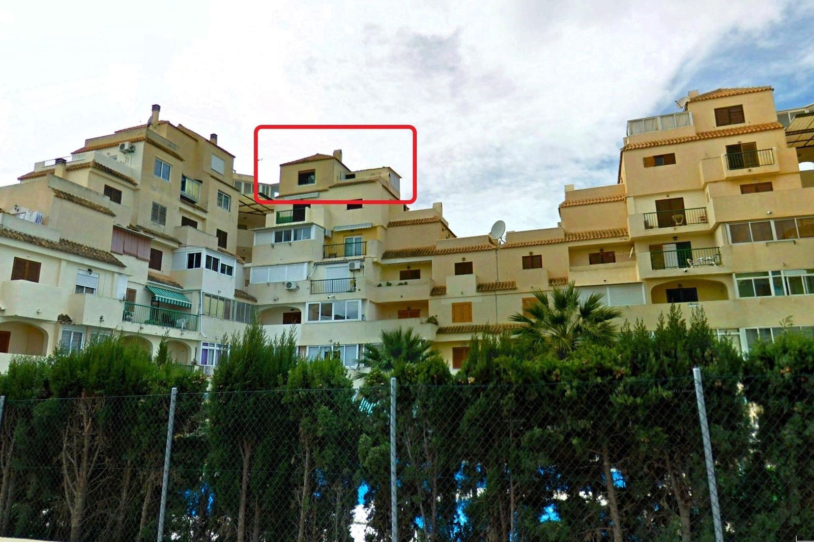 1 bedroom Penthouse for sale in Torrevieja with pool - € 117,260 (Ref: 9892327)