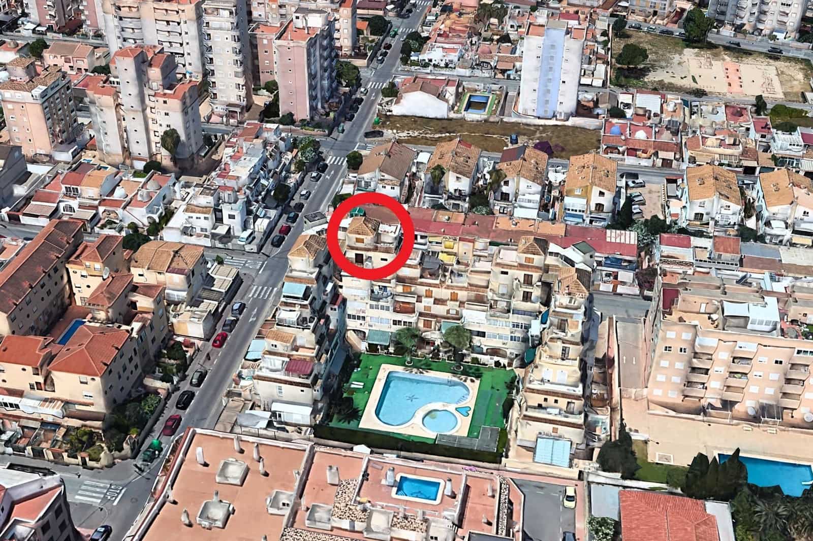 1 bedroom Penthouse for sale in Torrevieja with pool - € 117,260 (Ref: 9892327)